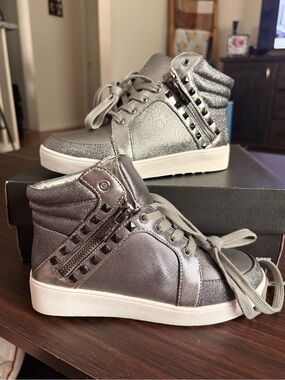 Kenneth Cole New York Silver High-Top Kids Sneakers